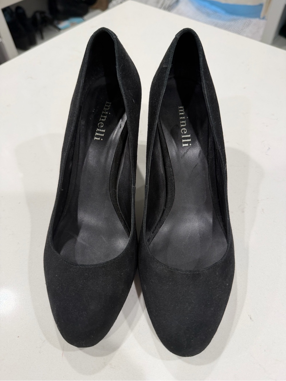 Minelli Black Suede Rounded-Toe Heels